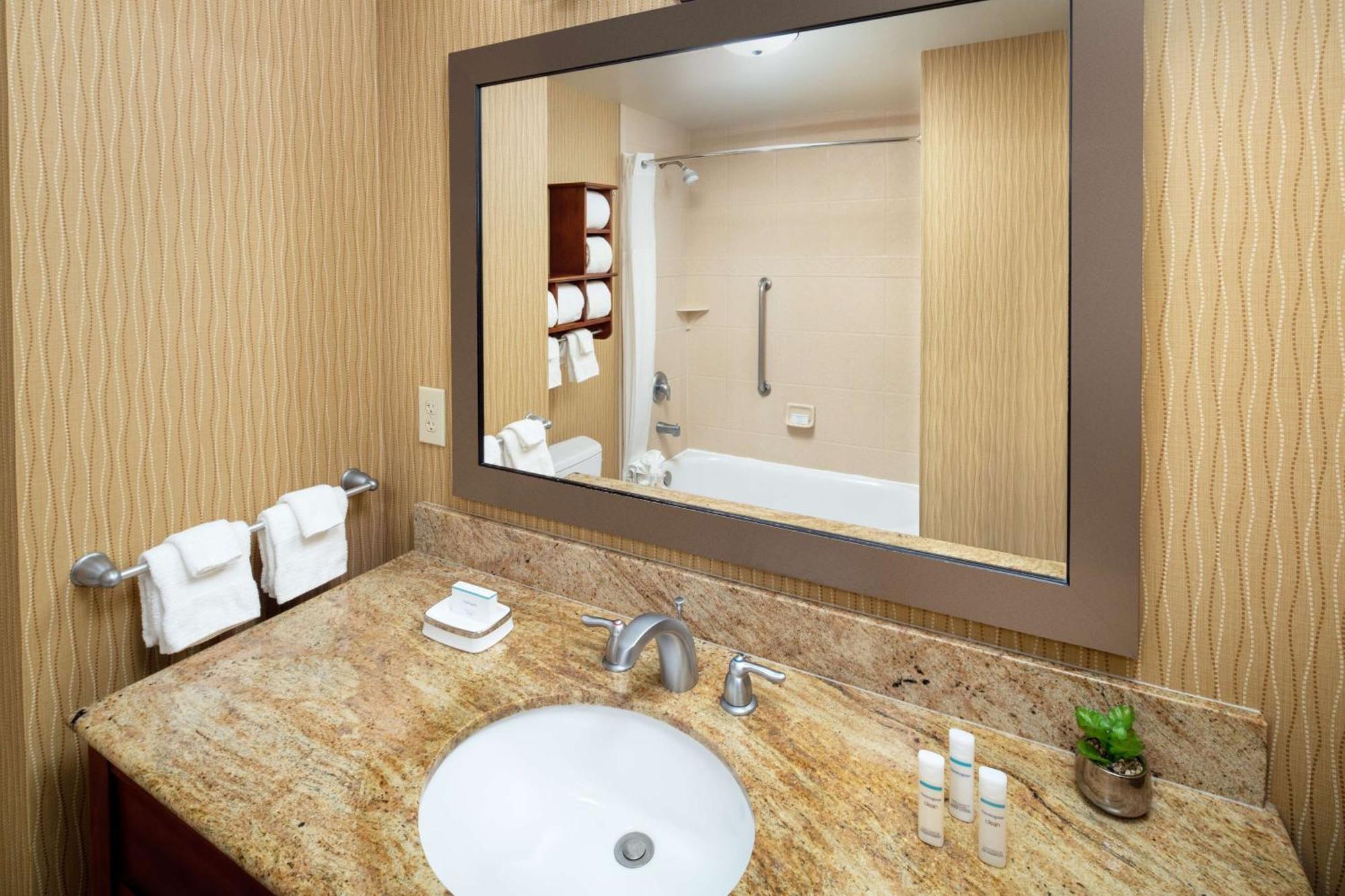 Hampton Inn & Suites Scottsdale At Talking Stick Buitenkant foto